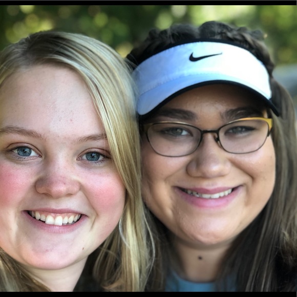 Meet your Posher, Sophie - Picture 4 of 4